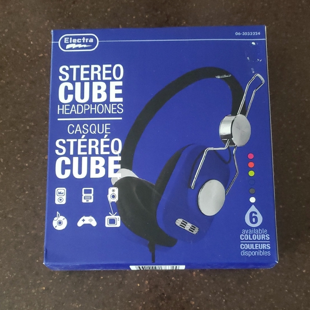 Brand New Stereo Cube Headphones (Purple) w/ 3.5mm Headphone Jack. 